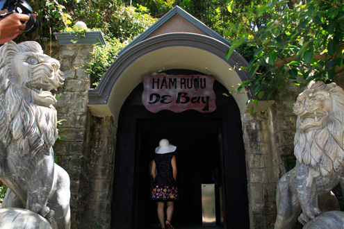 hầm rượu Bà Nà